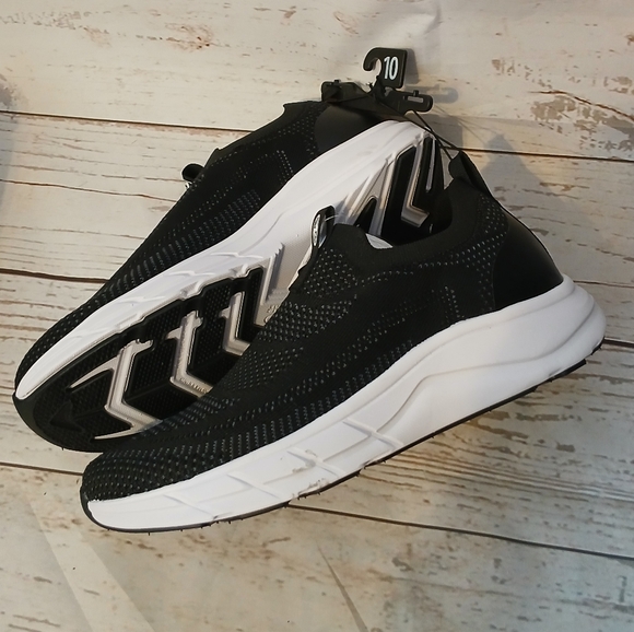 Athletic Works Men's Knit Slip-On Sneakers Black Size 10 - Picture 3 of 7